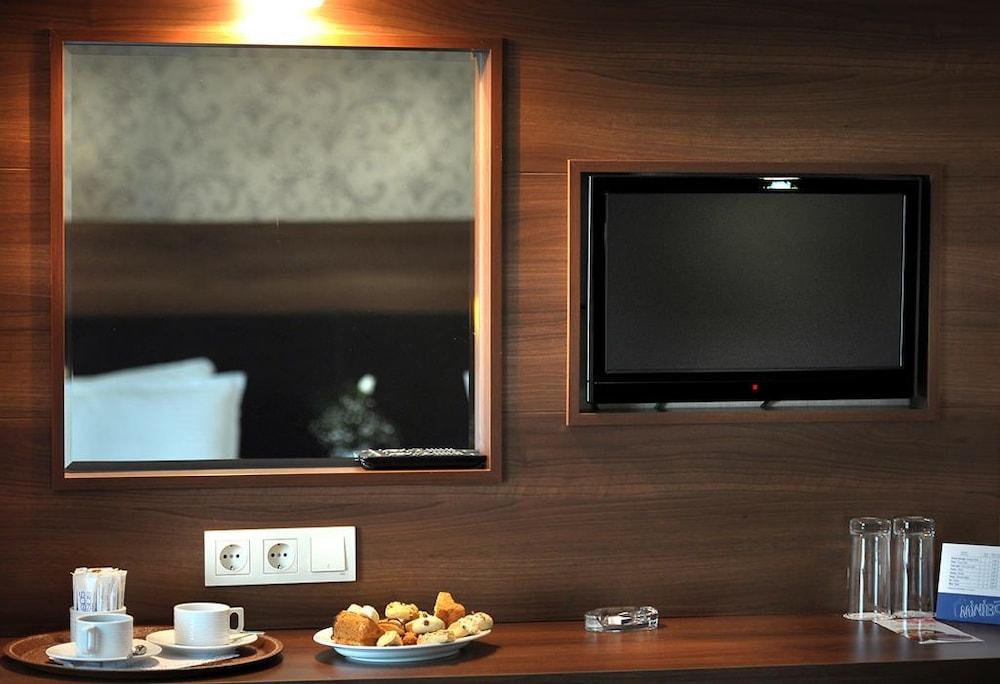 Rhiss Hotel Bostanci Istanbul Exterior photo